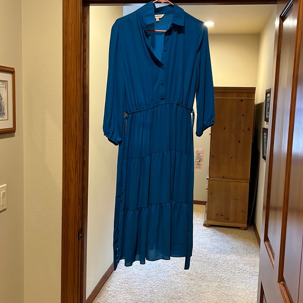 blue dress